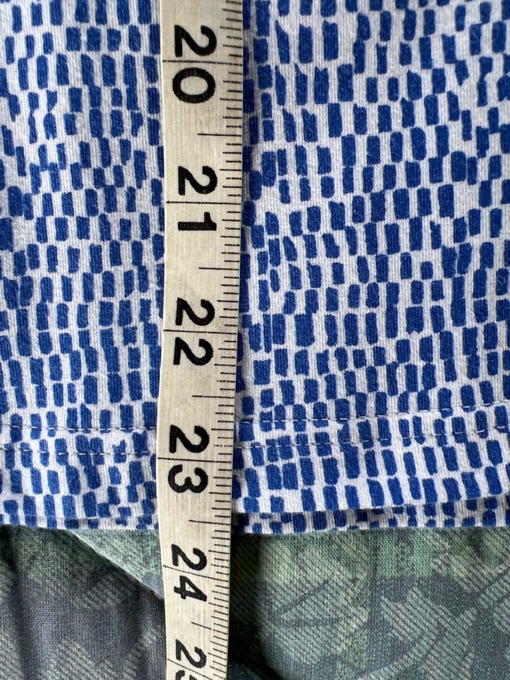 Jim Thompson Blue & White Short-Sleeve Patterned Tee - Picture 4 of 5